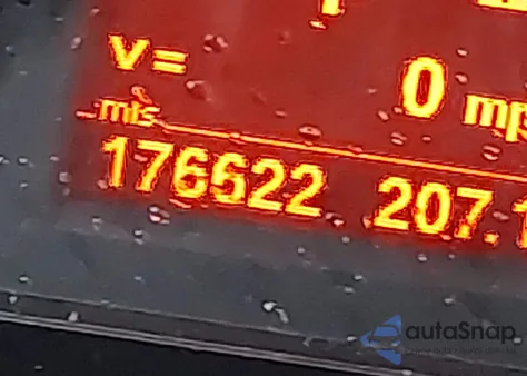 2014 BMW X1 xDrive28I z USA, uszkodzony, nr VIN WBAVL1C5XEVY13816